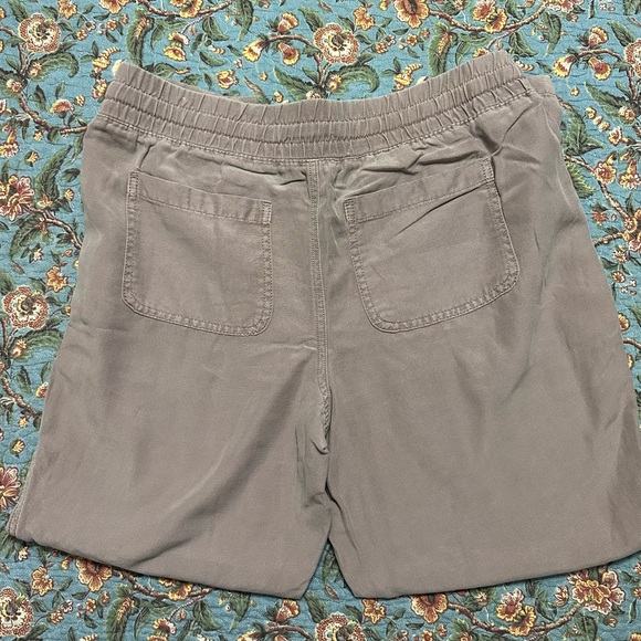 Maurices Mauve Drawstring waist Weekender Pants Size 12 - Picture 3 of 4